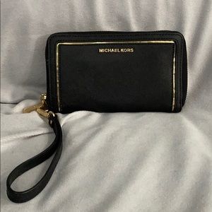 Michael Kors wristlet